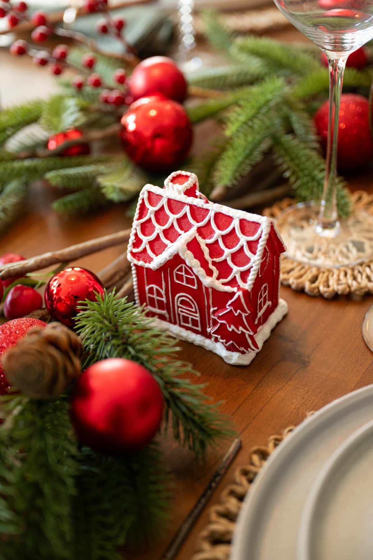 Kaars Peperkoekenhuis Paraffine Kerstrood Assortiment Van 2