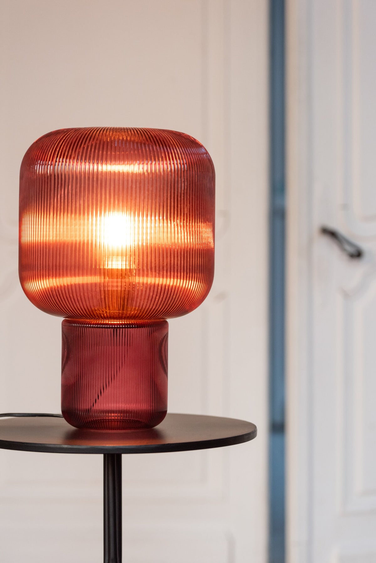 Table lamp red glass