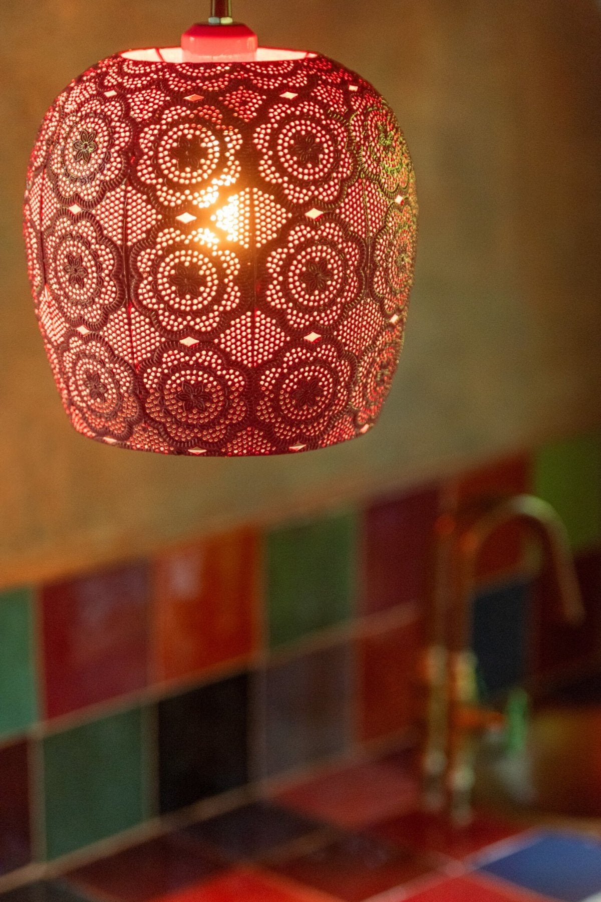 Pendant lamp alive metal red