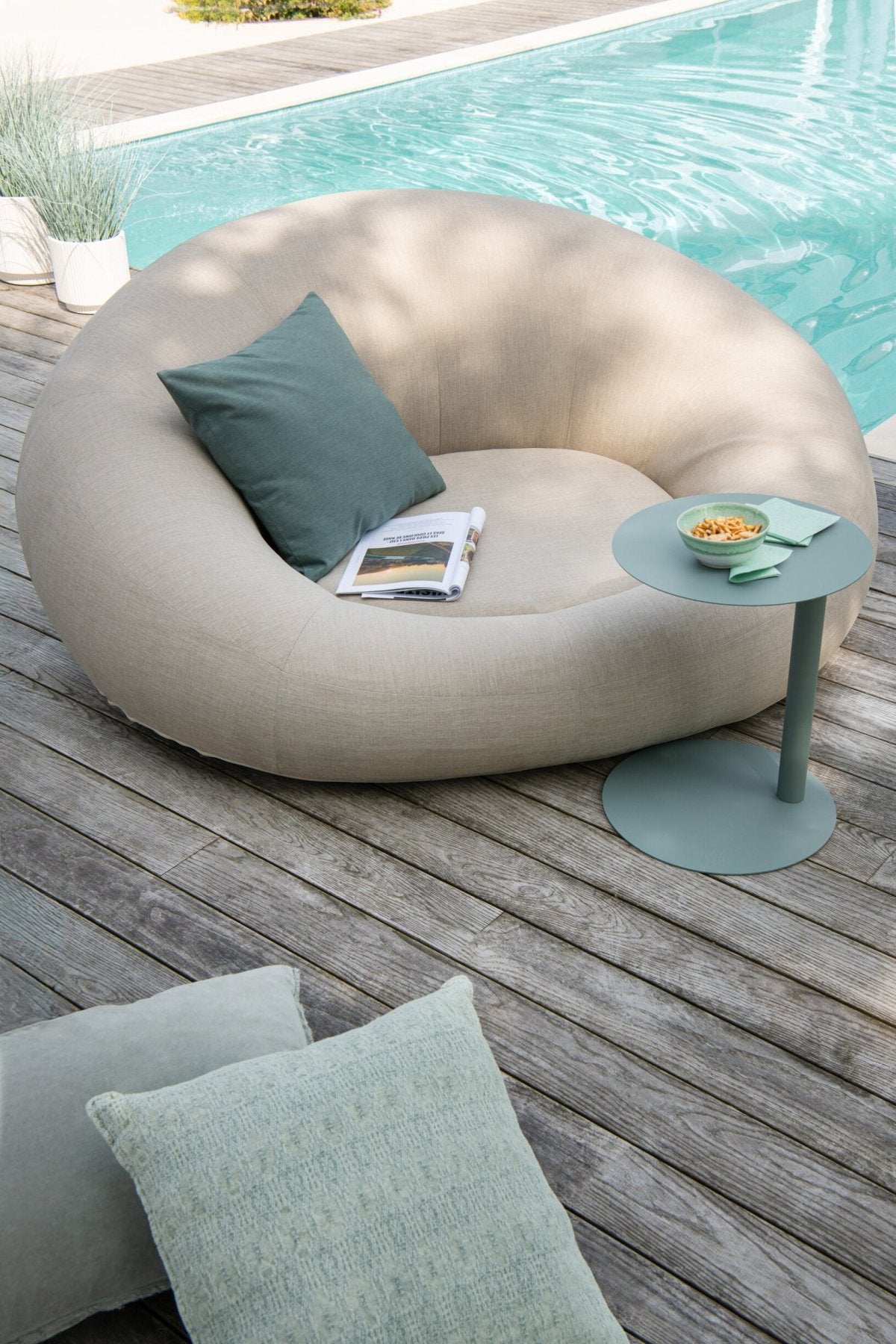 Side Table Round Metal Green