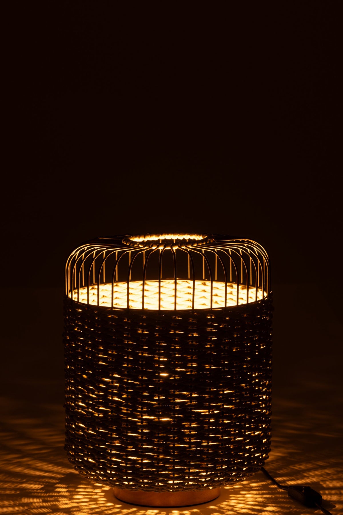 Table lamp metal green