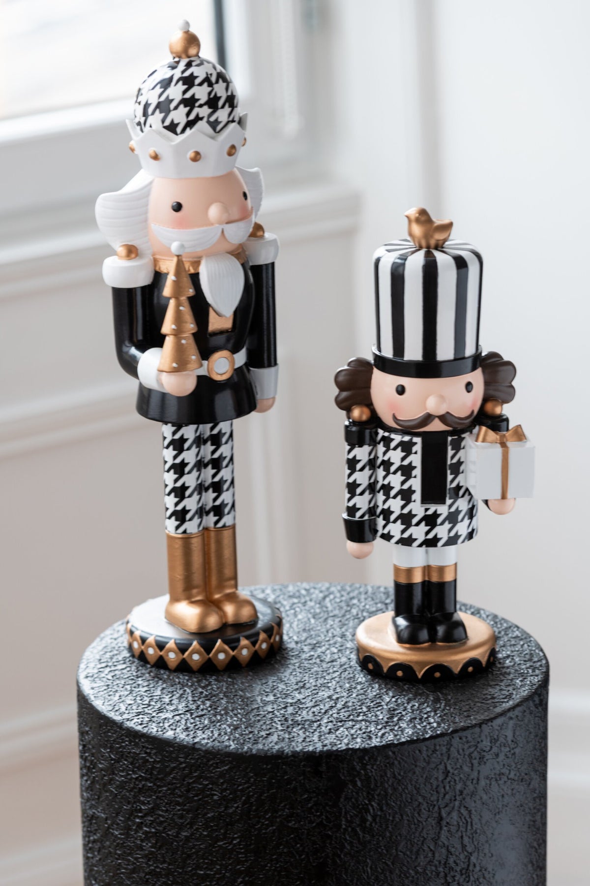 Nutcracker Pied-De-Poule Resin Multicolored Large