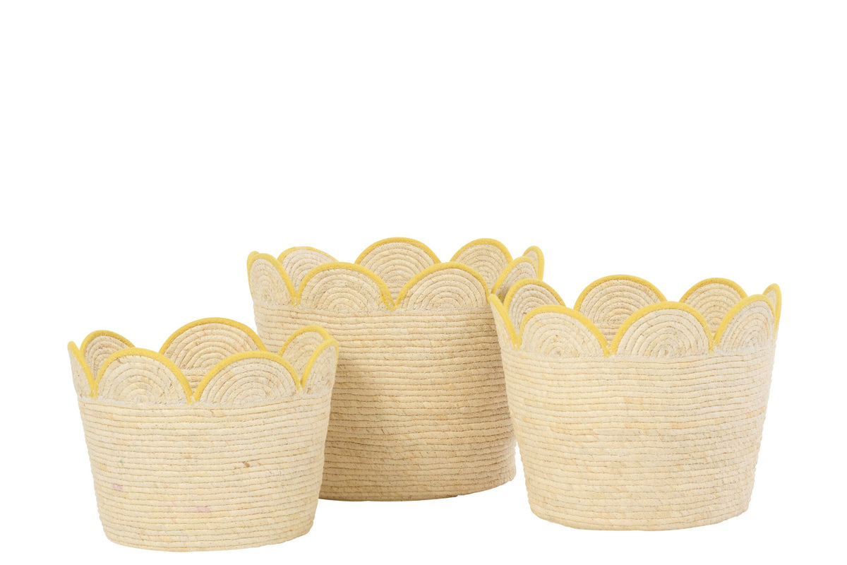 Set of 3 natural/yellow corn husk baskets