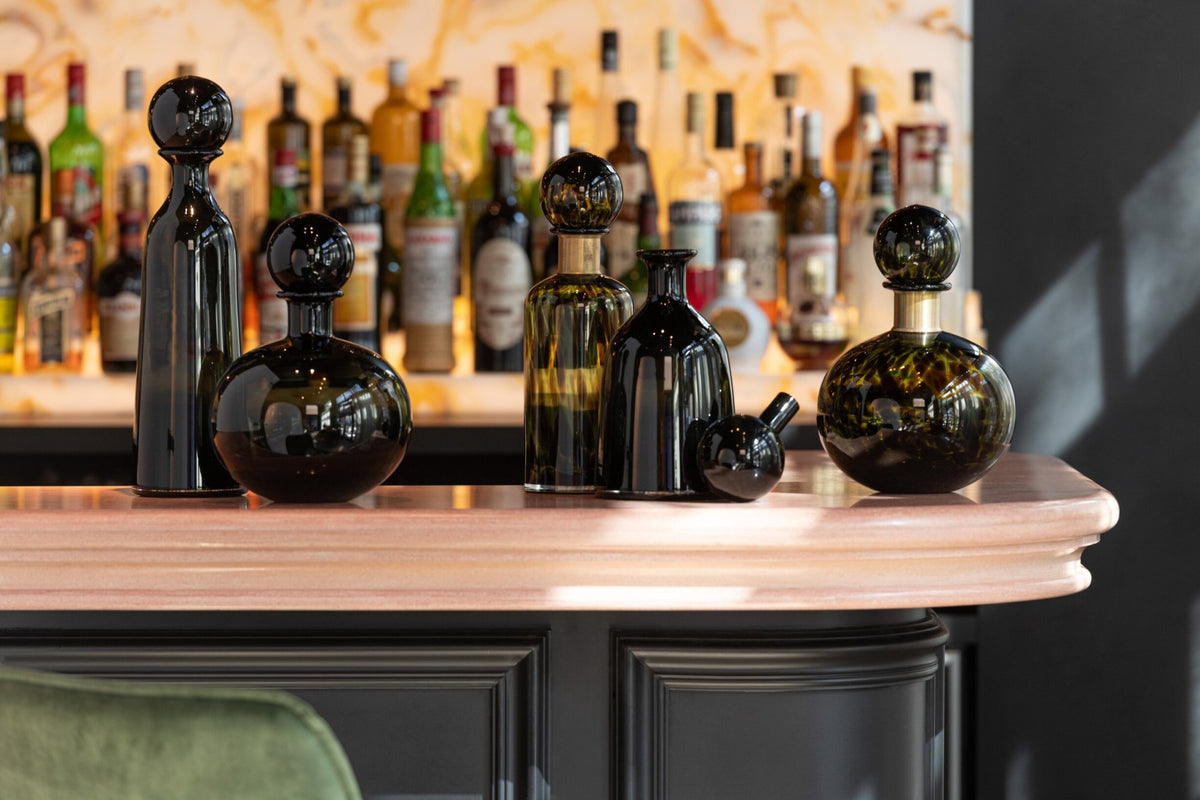 Bottle+Plug Dot Decorative Low Glass Black Small