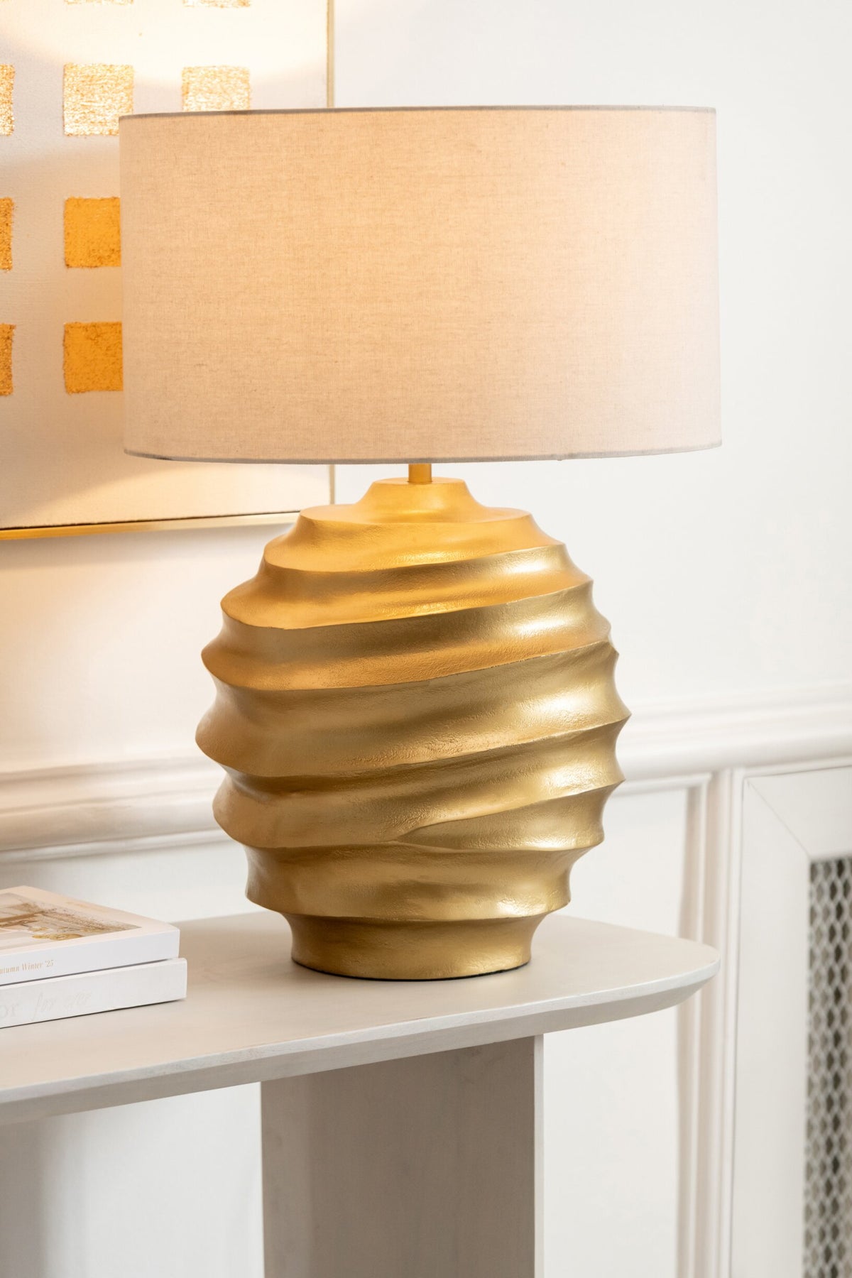 Table lamp aluminum gold