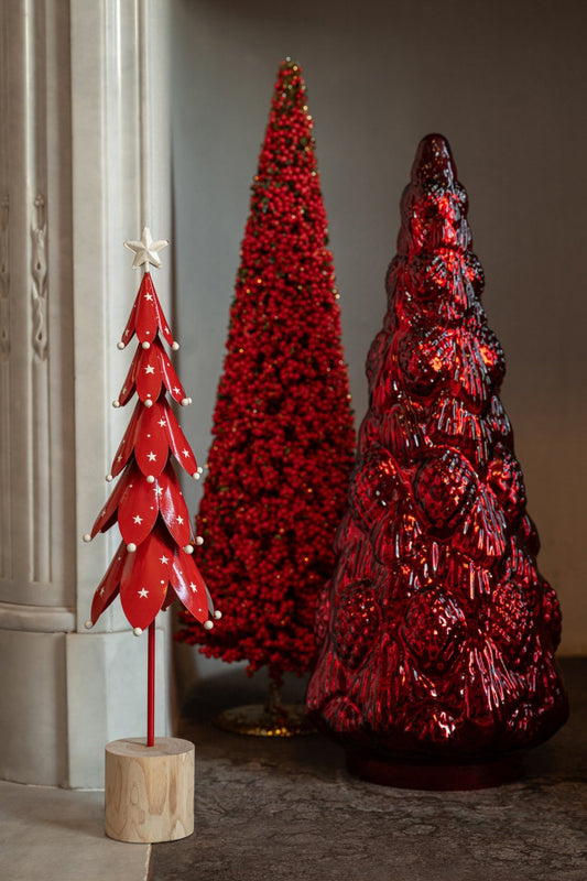 Tree With Stars Iron White/Christmas Red Small Assortment Of 2