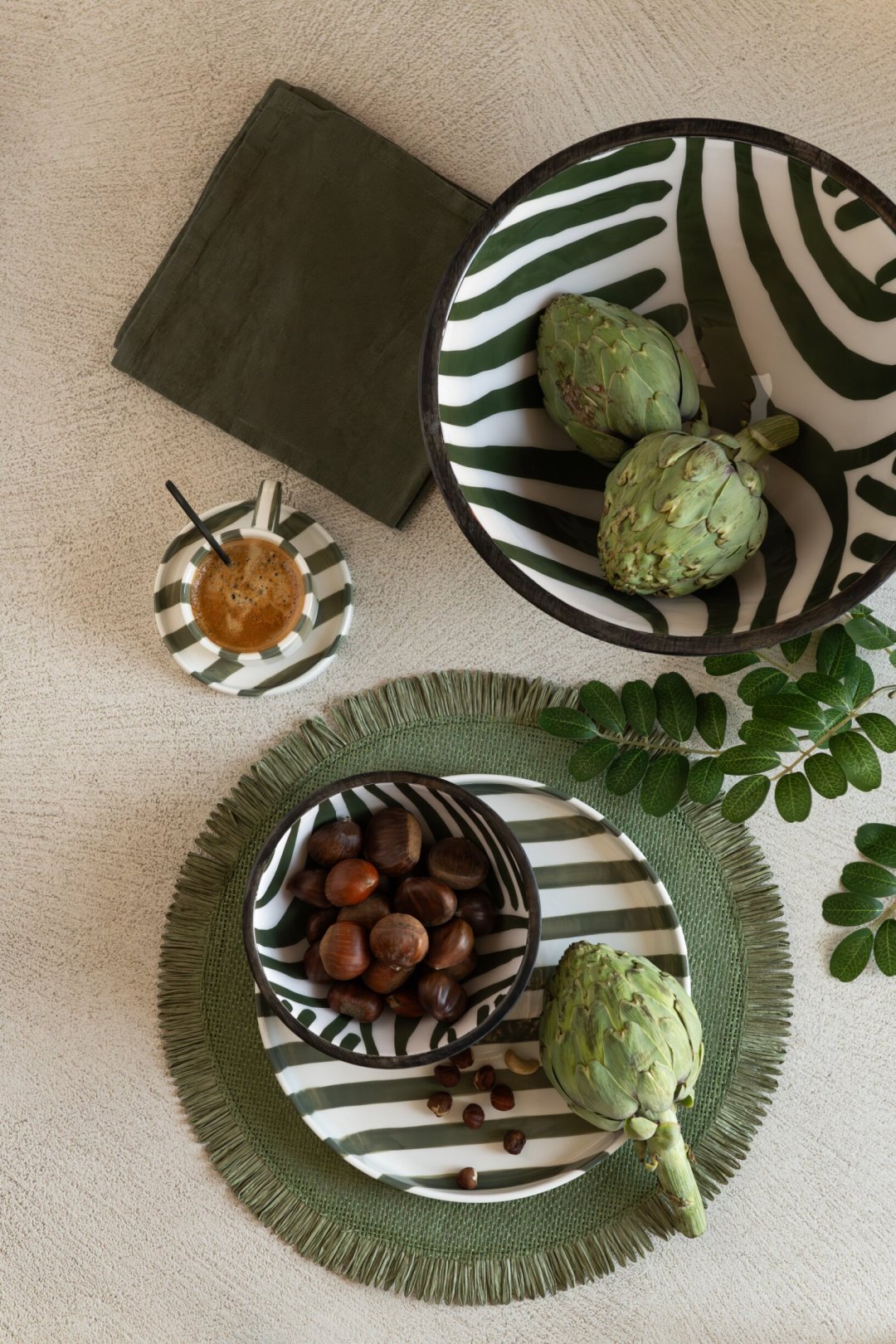 Mango wood bowl olive/dark brown large assortment of 2