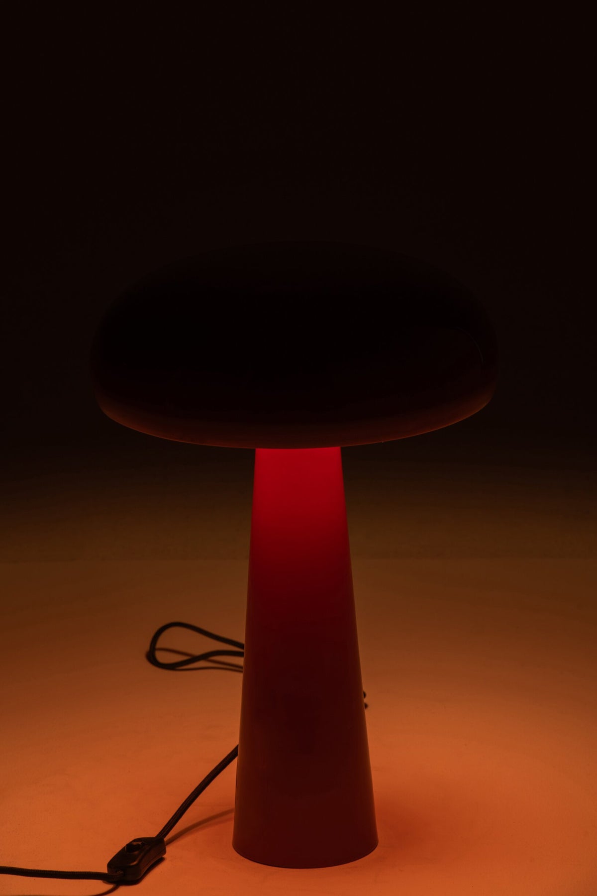Table lamp iron dark red