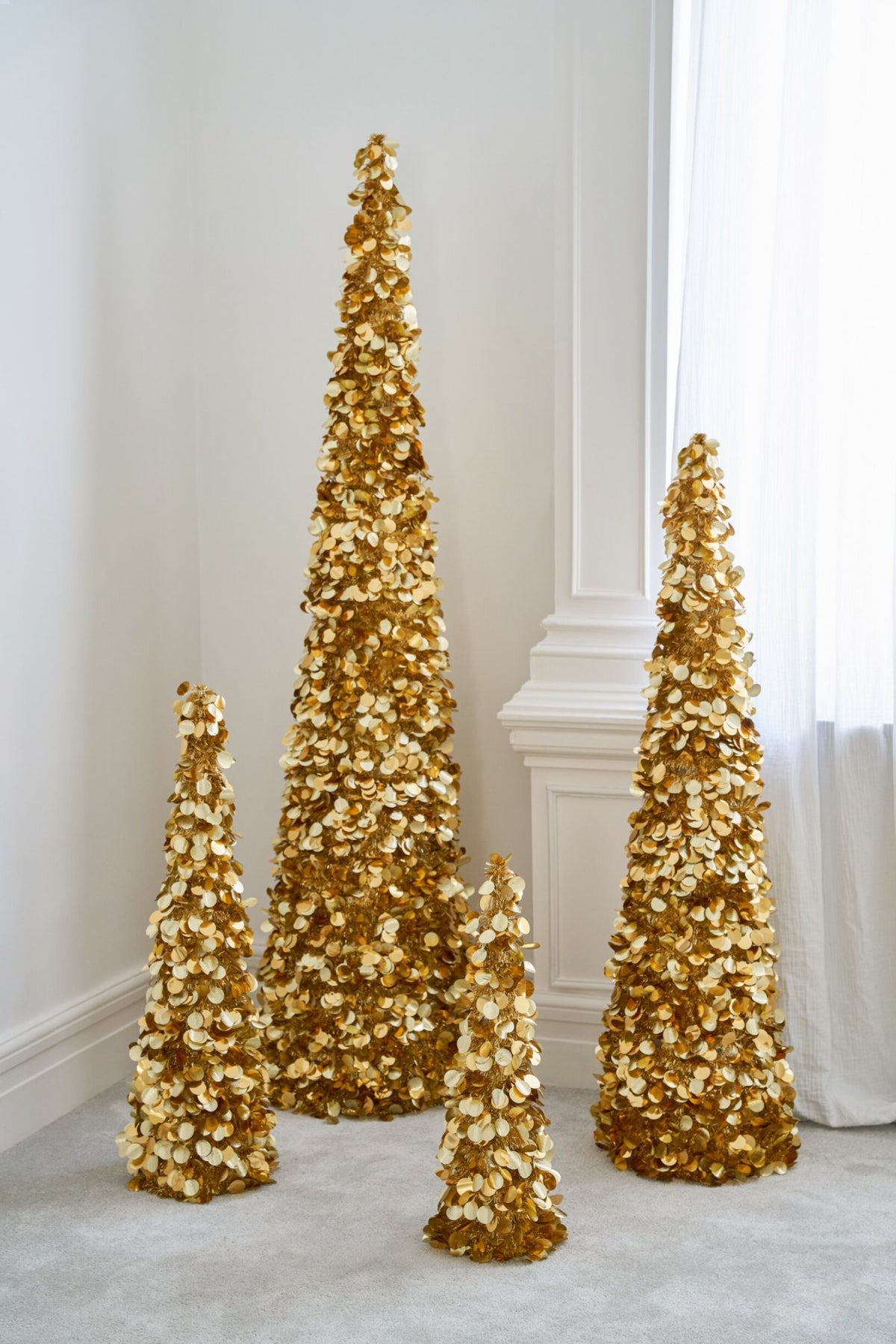 Tree Sparkling Polystyrene Gold Medium