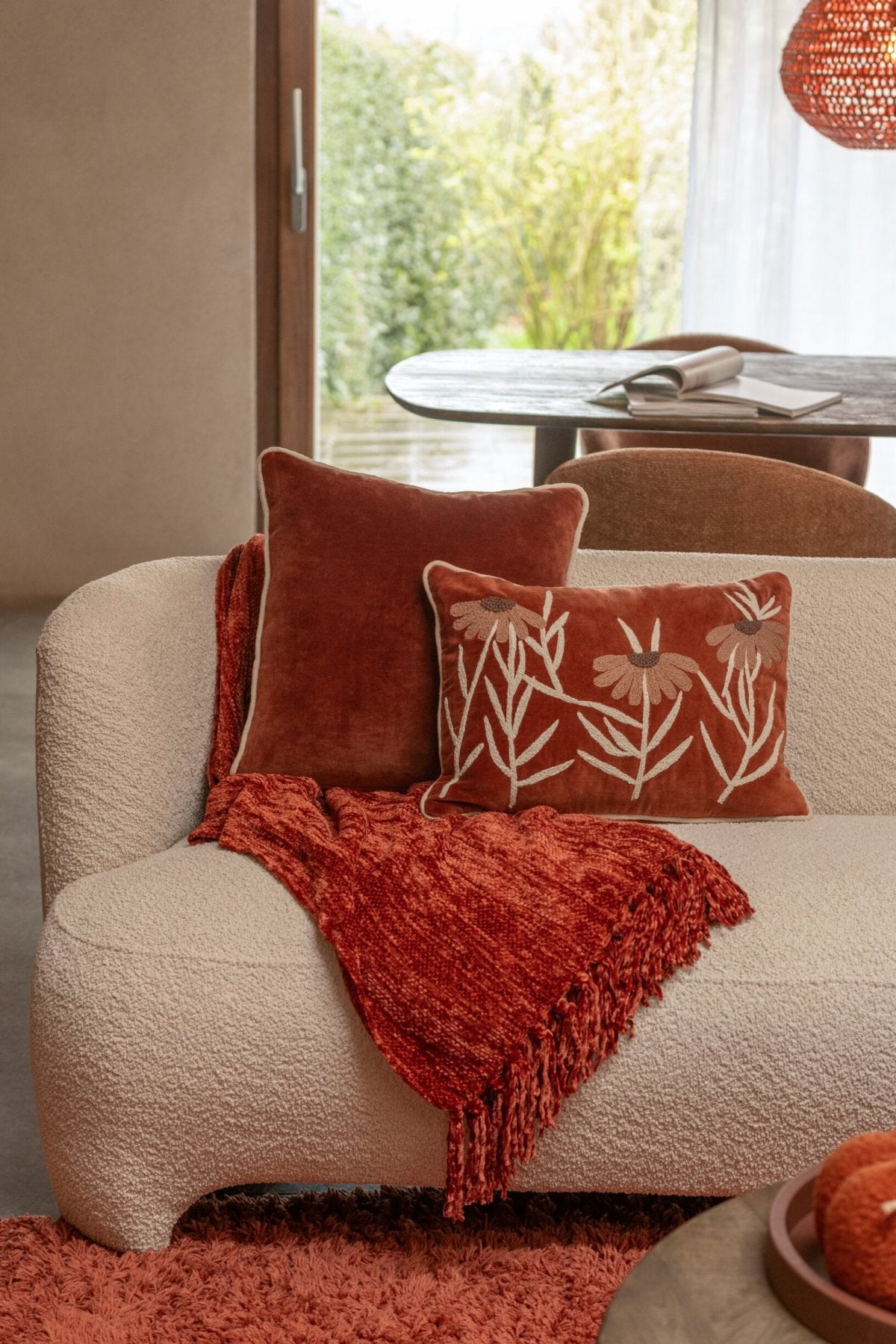 Seat 2/3-Person Knitted Textile/Wood White