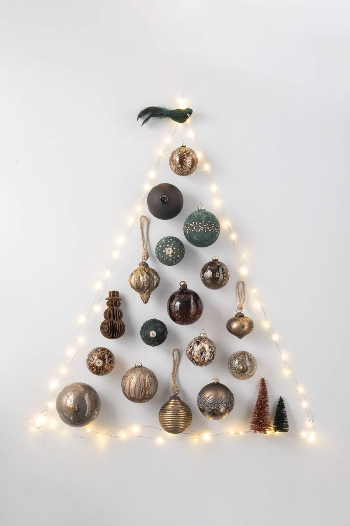 Box Of 4 Christmas Tree Deco Glitters Plastic Burgundy