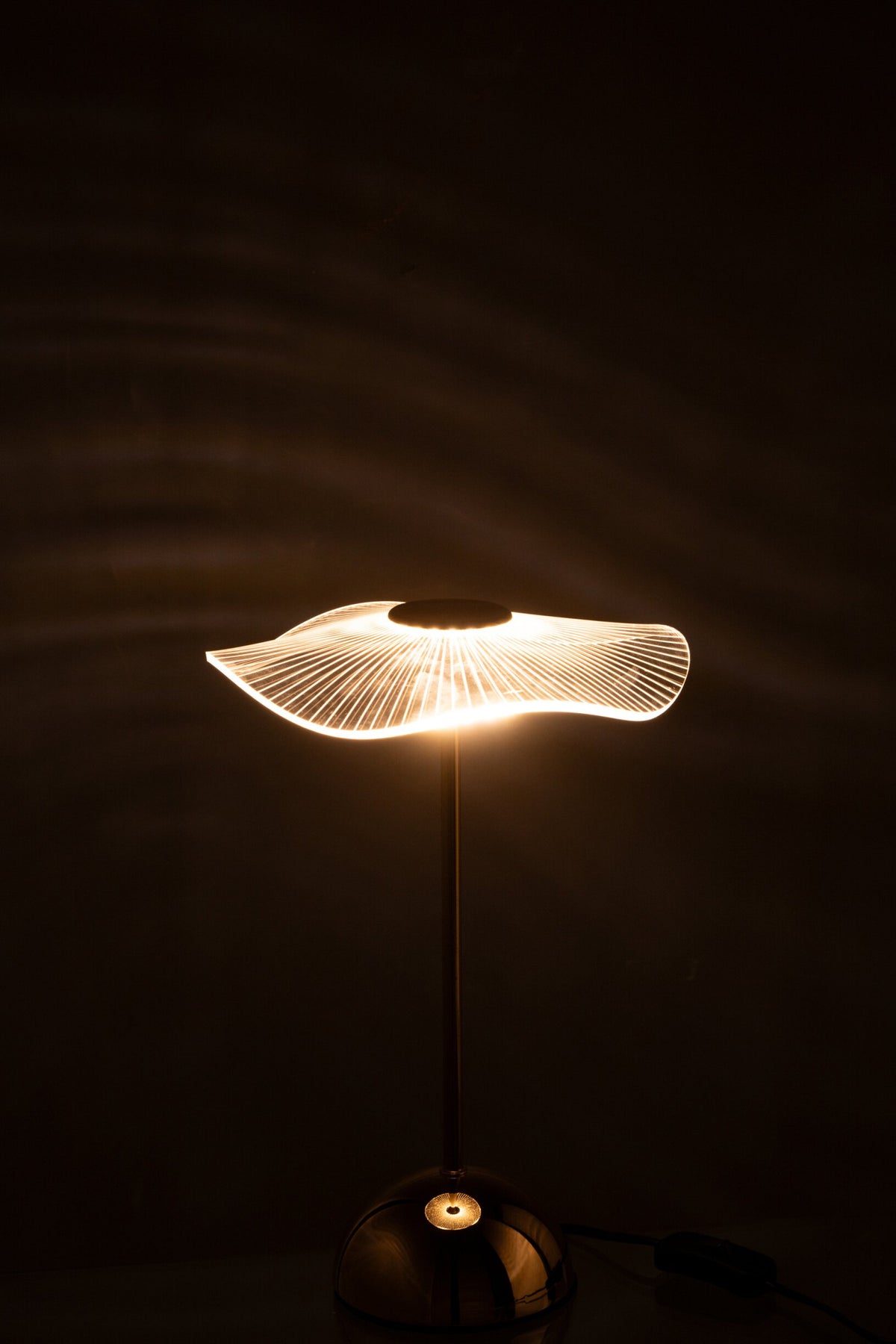 Lampe de table led fleur métal/Plasmalltic or petit