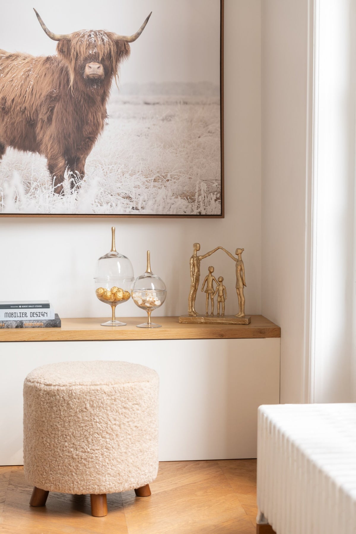 Wall Deco Landscape Yak Pinewood/Polyresin White/Brown