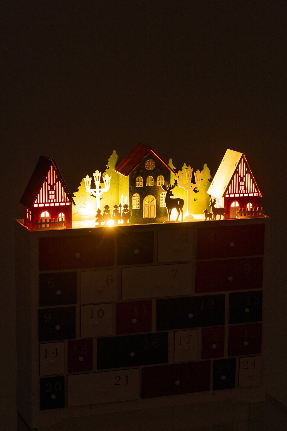 Deco Winter LED Cupboard+Houses Wood Mix