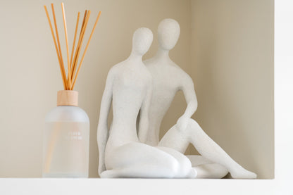 Couple Sitting Mordern Resin Matt Whte