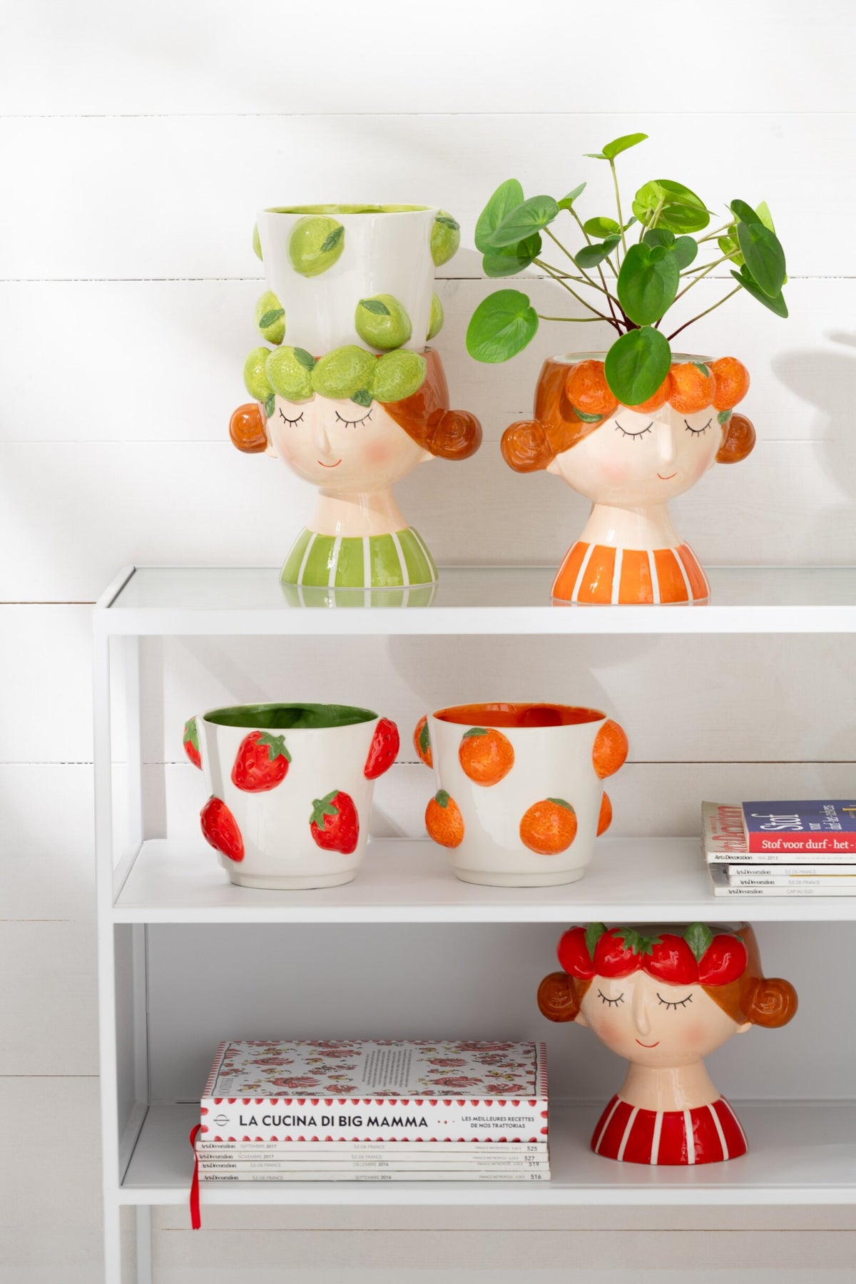 Flowerpot 2 Parts Strawberry Girl Dolomite