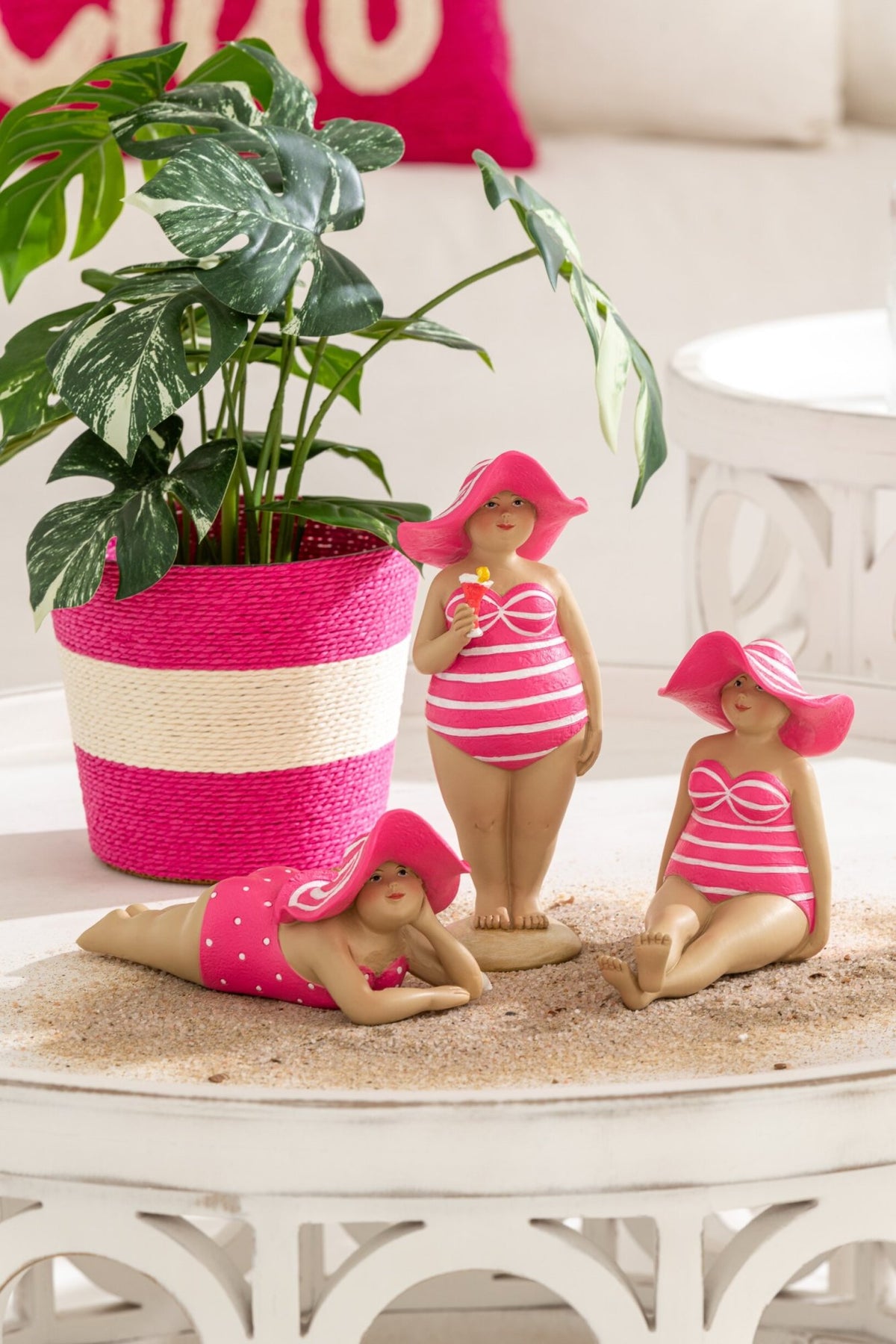 Beach Lady Hat Polyresin Pink Assortment Of 3