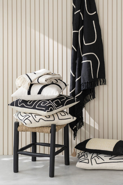 Plaid Lines/Curves Cotton Black/White