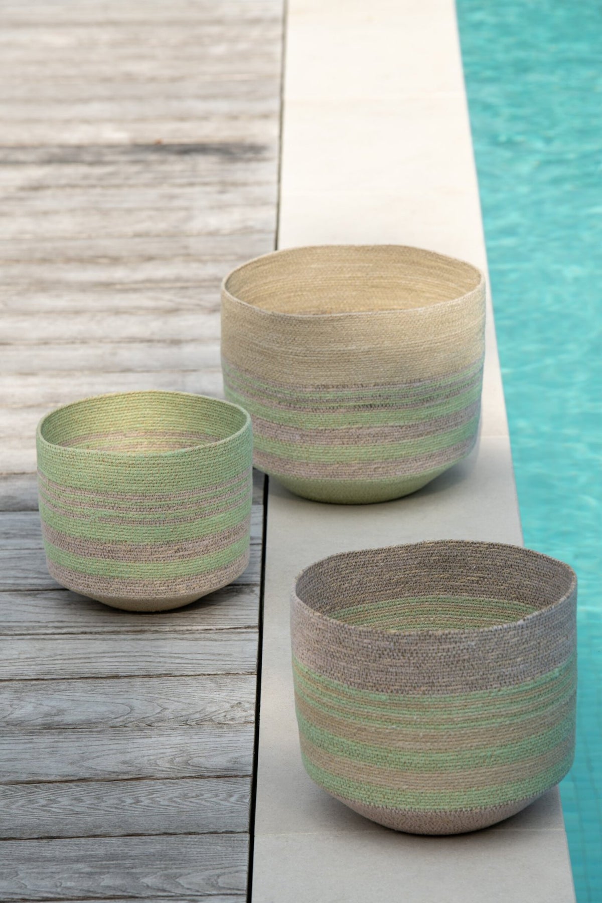 Set of 3 seagrass baskets, natural/green stripes