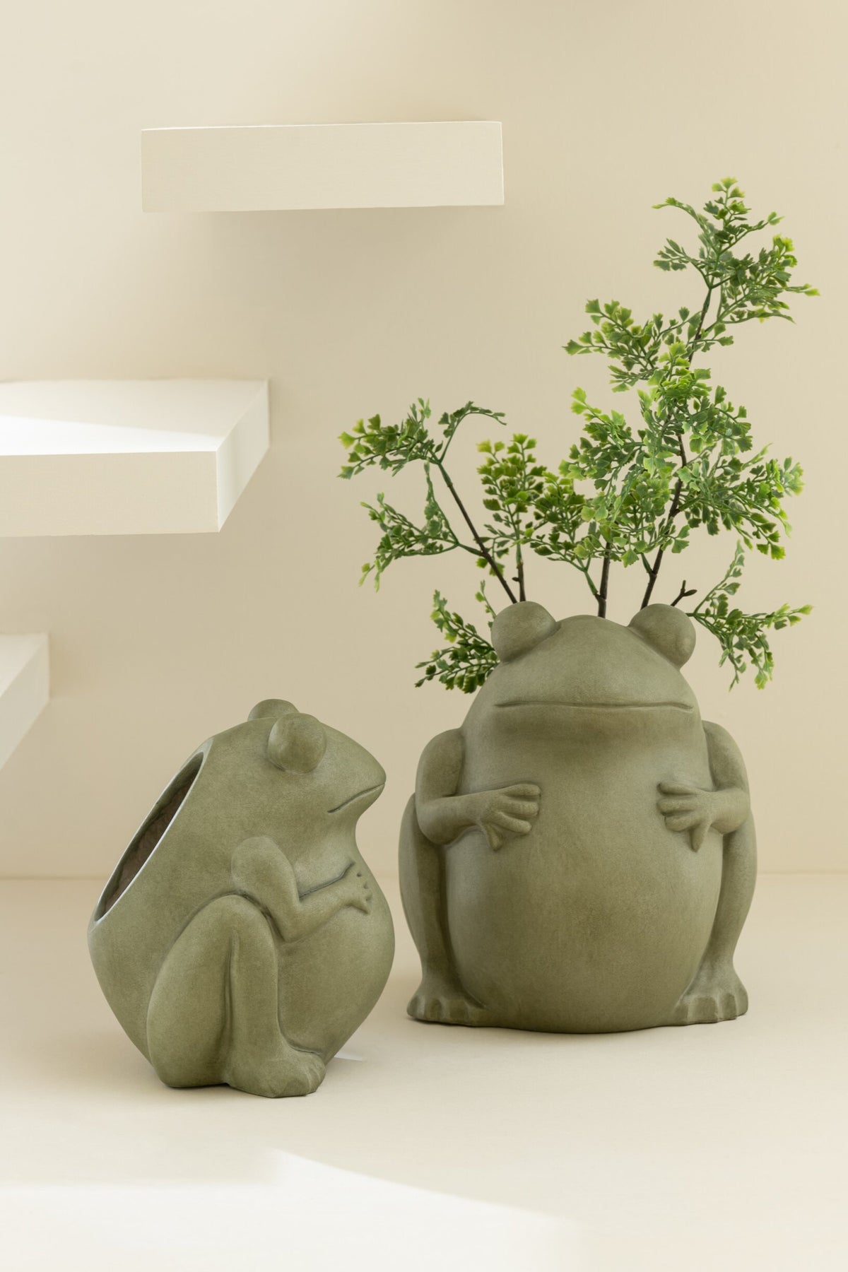 Flowerpot Frog Clay Green Large