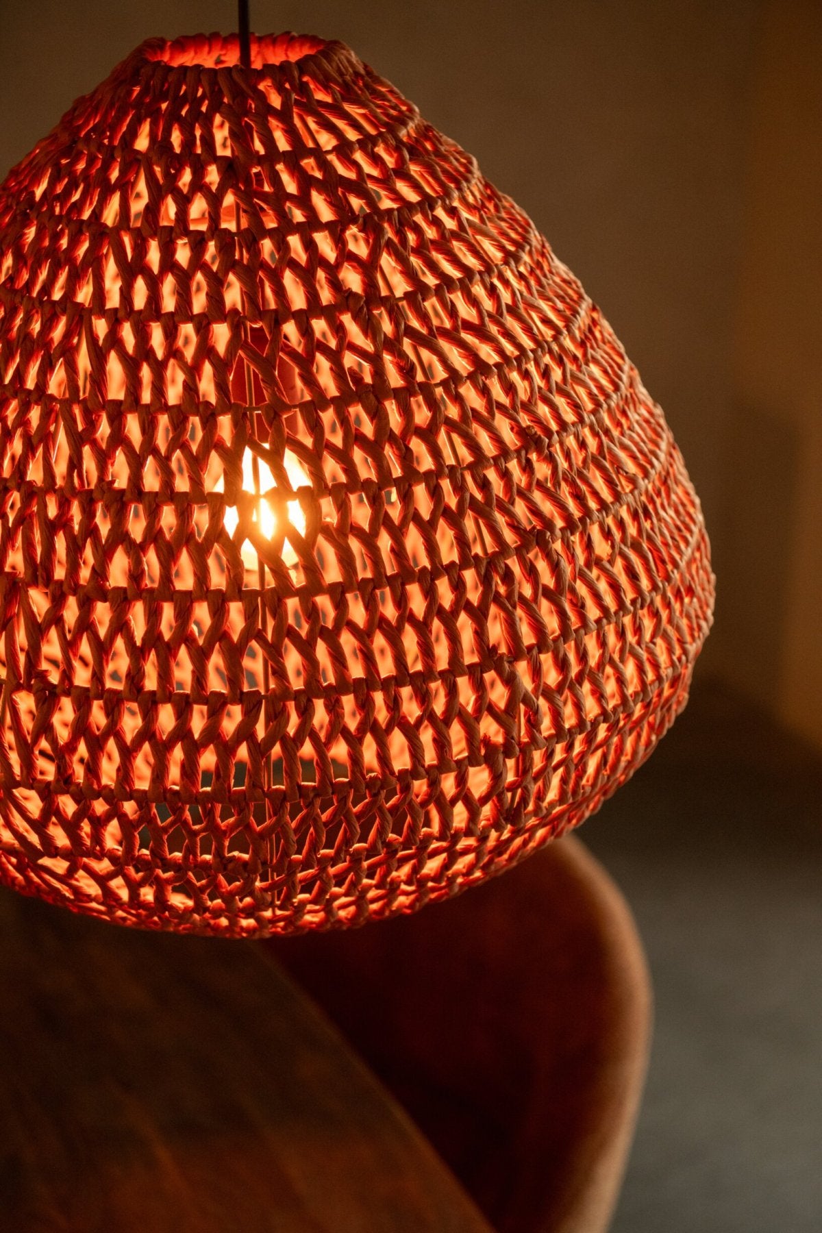 Plafonnier en métal tressé orange