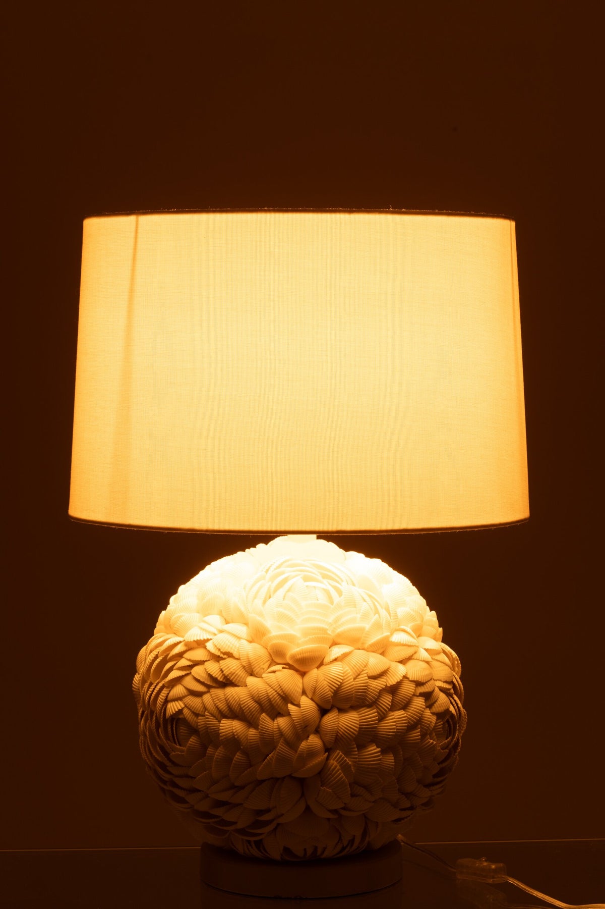Large white shell table lamp