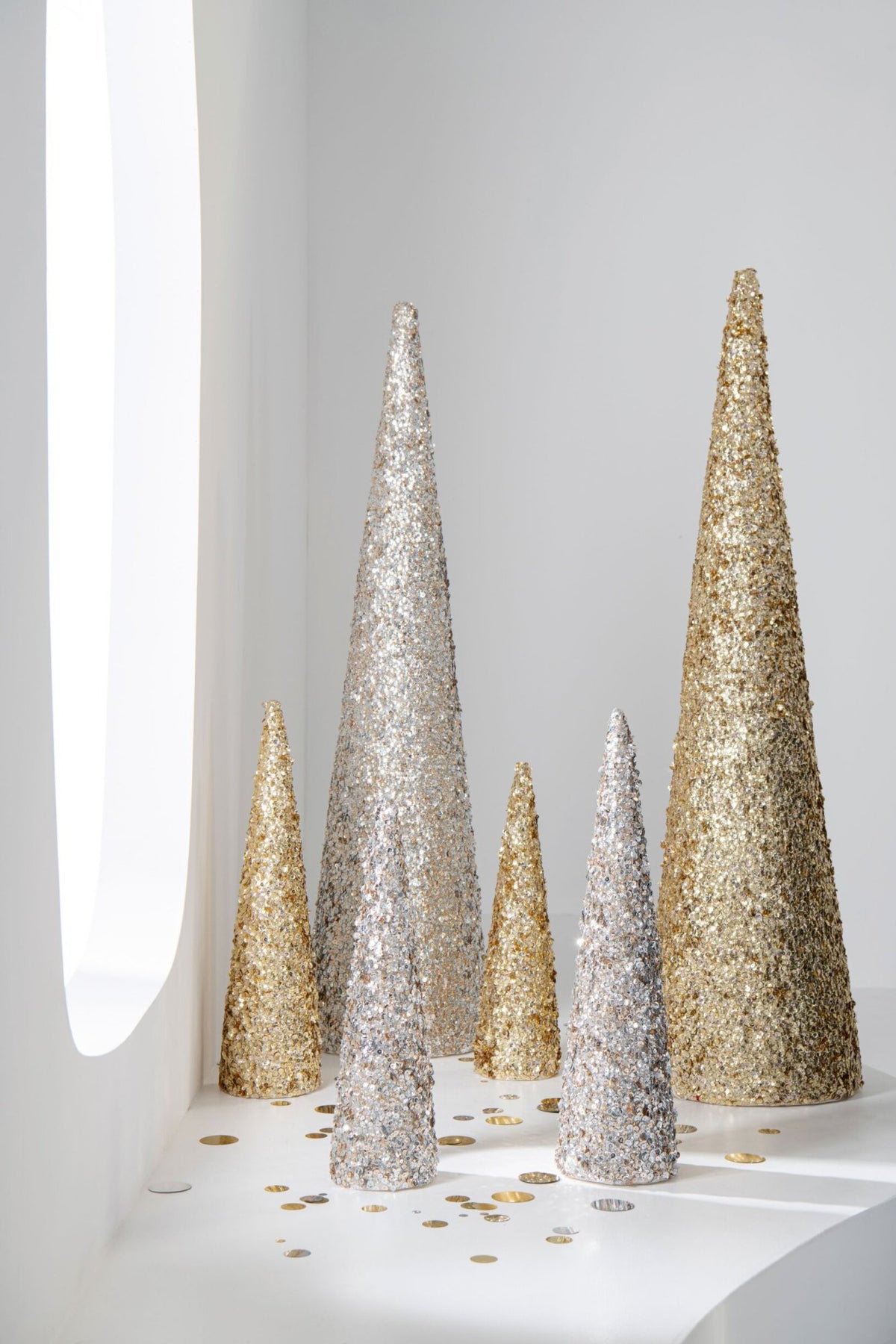 Cone Sequins Foam Gold Colored Small