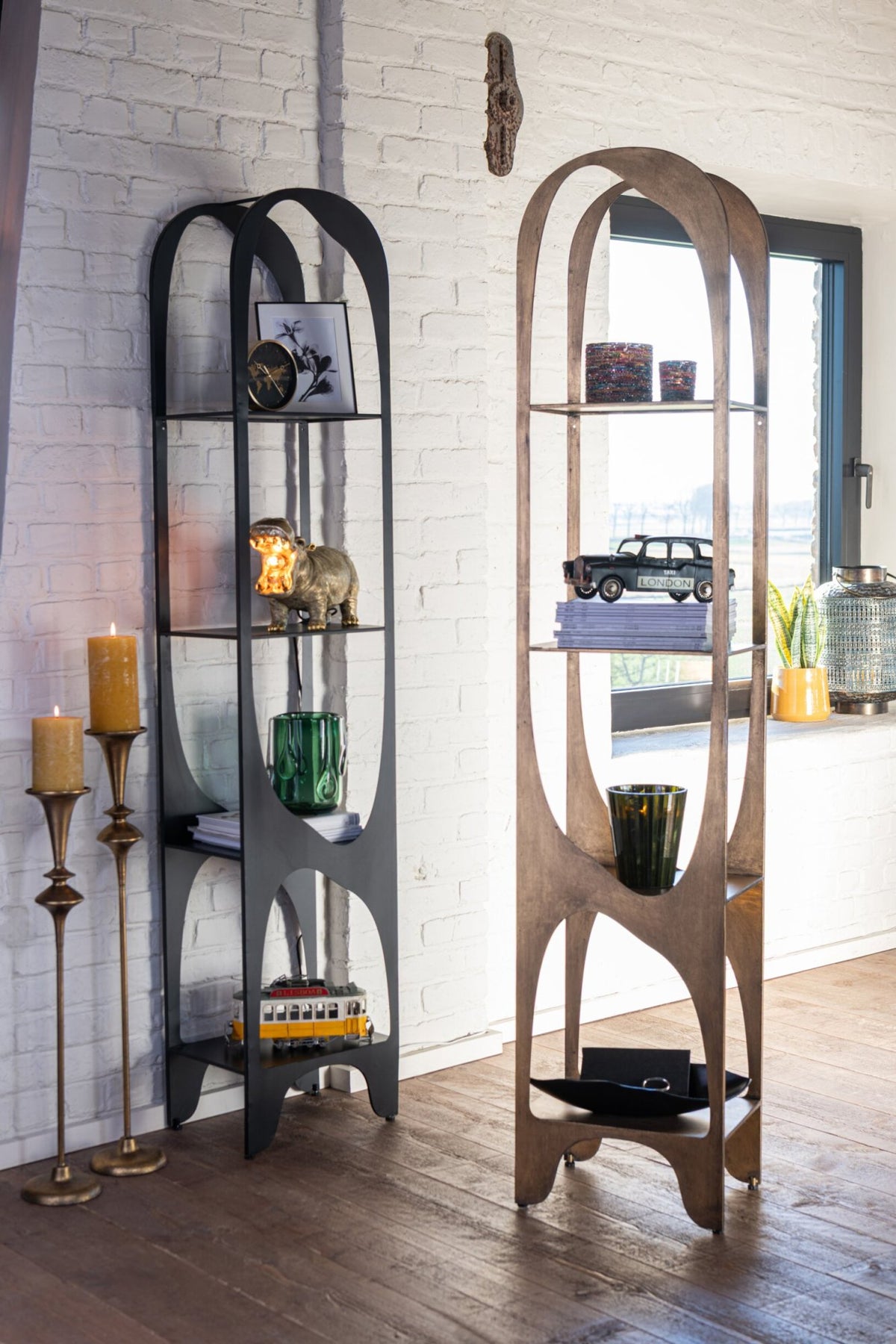 Rack Var Iron Gold Colored