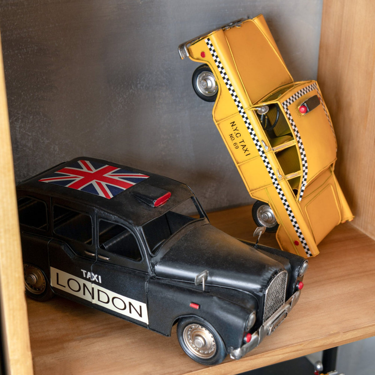 Car Antique Metal Black