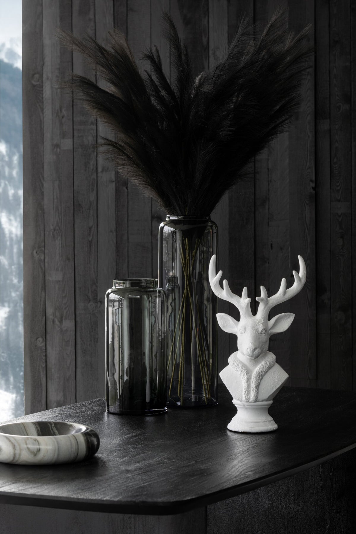 Deer Polyresin White Large