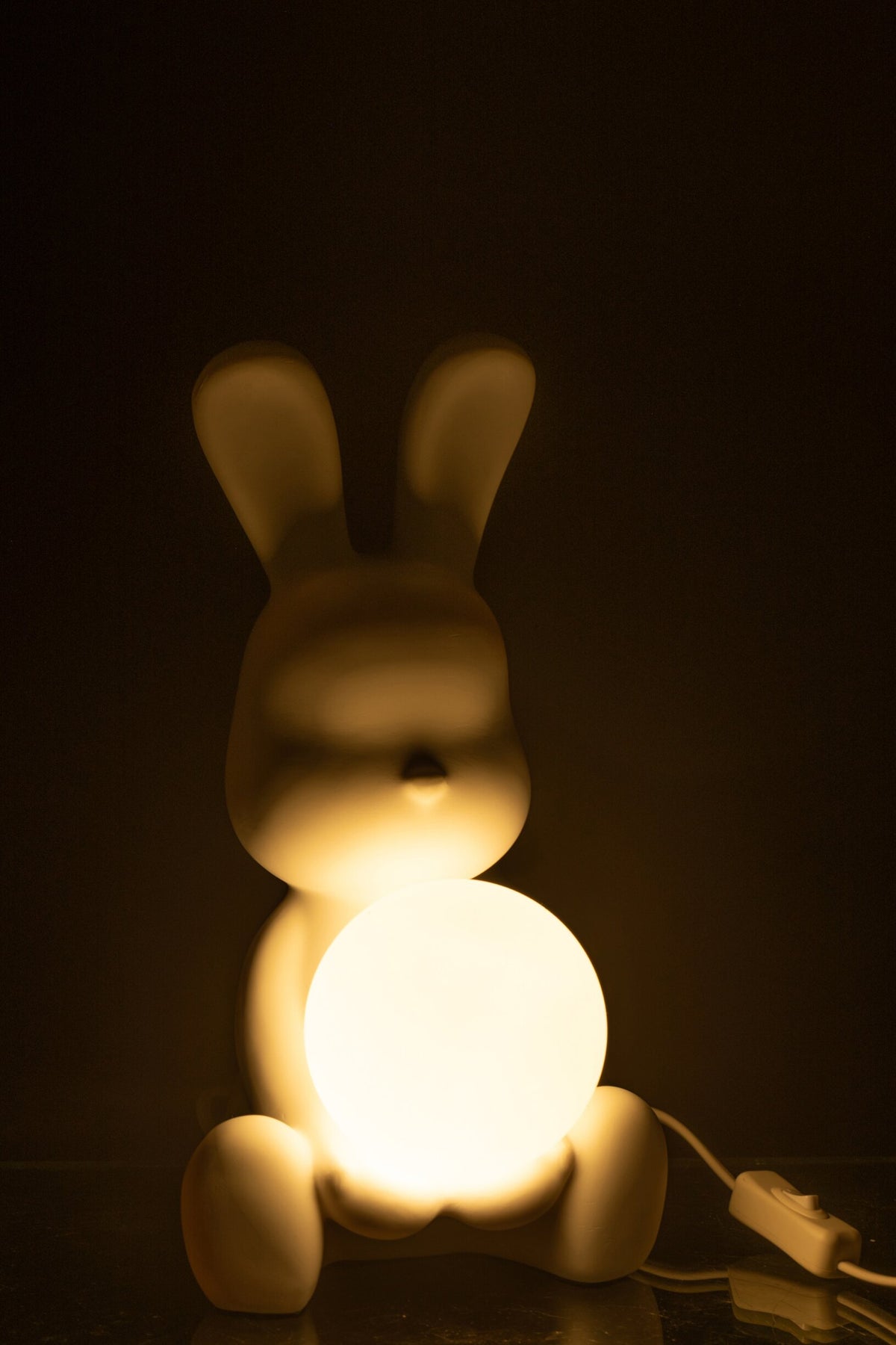 Table lamp rabbit polyresin white
