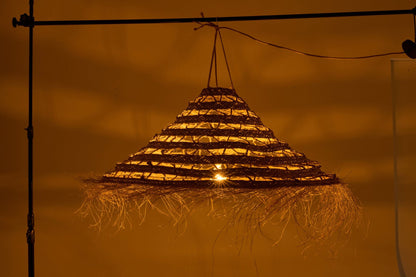 Abat-jour tressé + franges en herbe naturelle grand