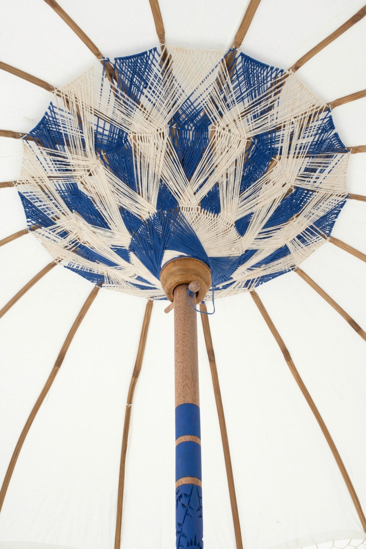 Parasol Flavie hout/katoen ecru/blauw