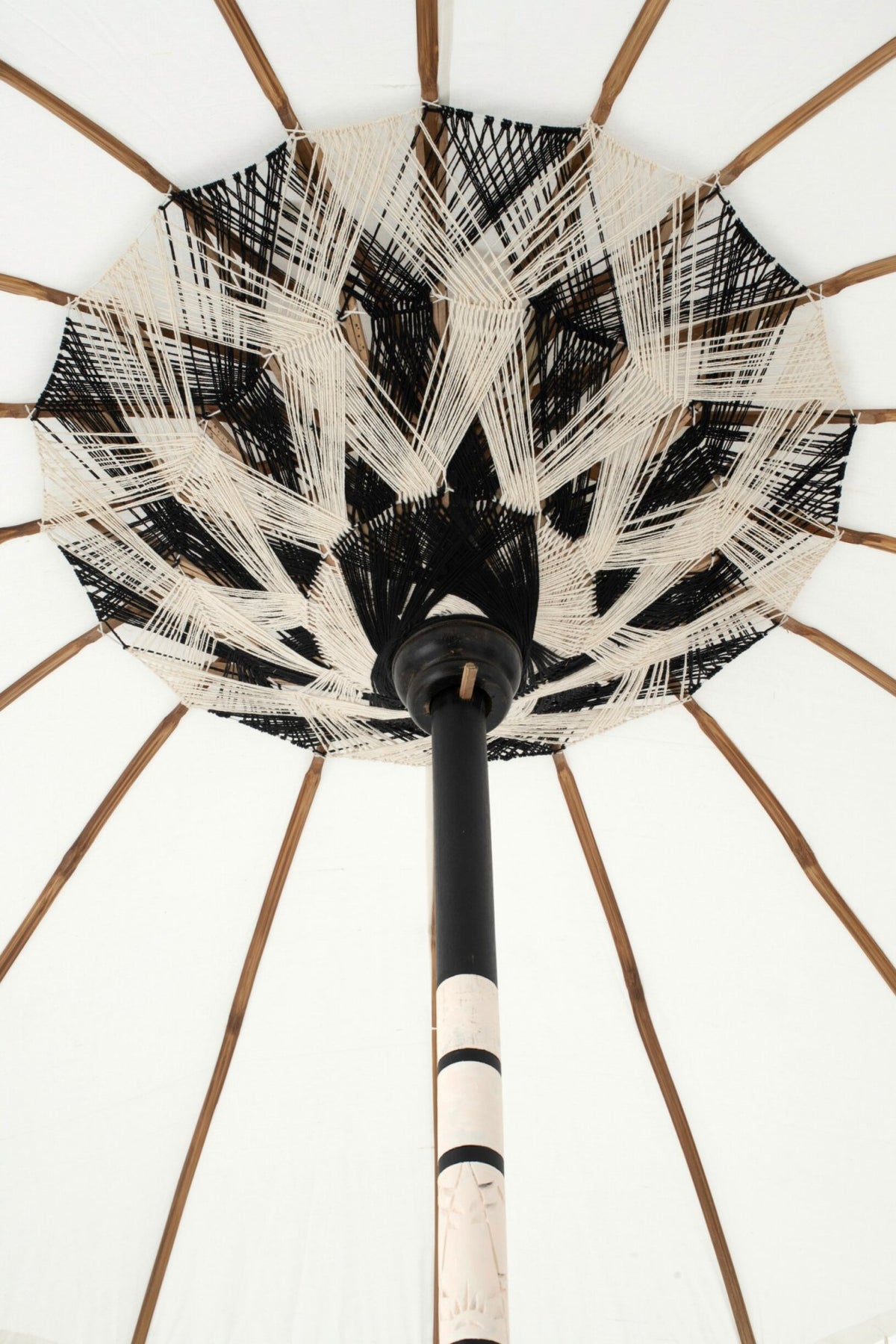 Parasol Flavie hout/katoen ecru/zwart